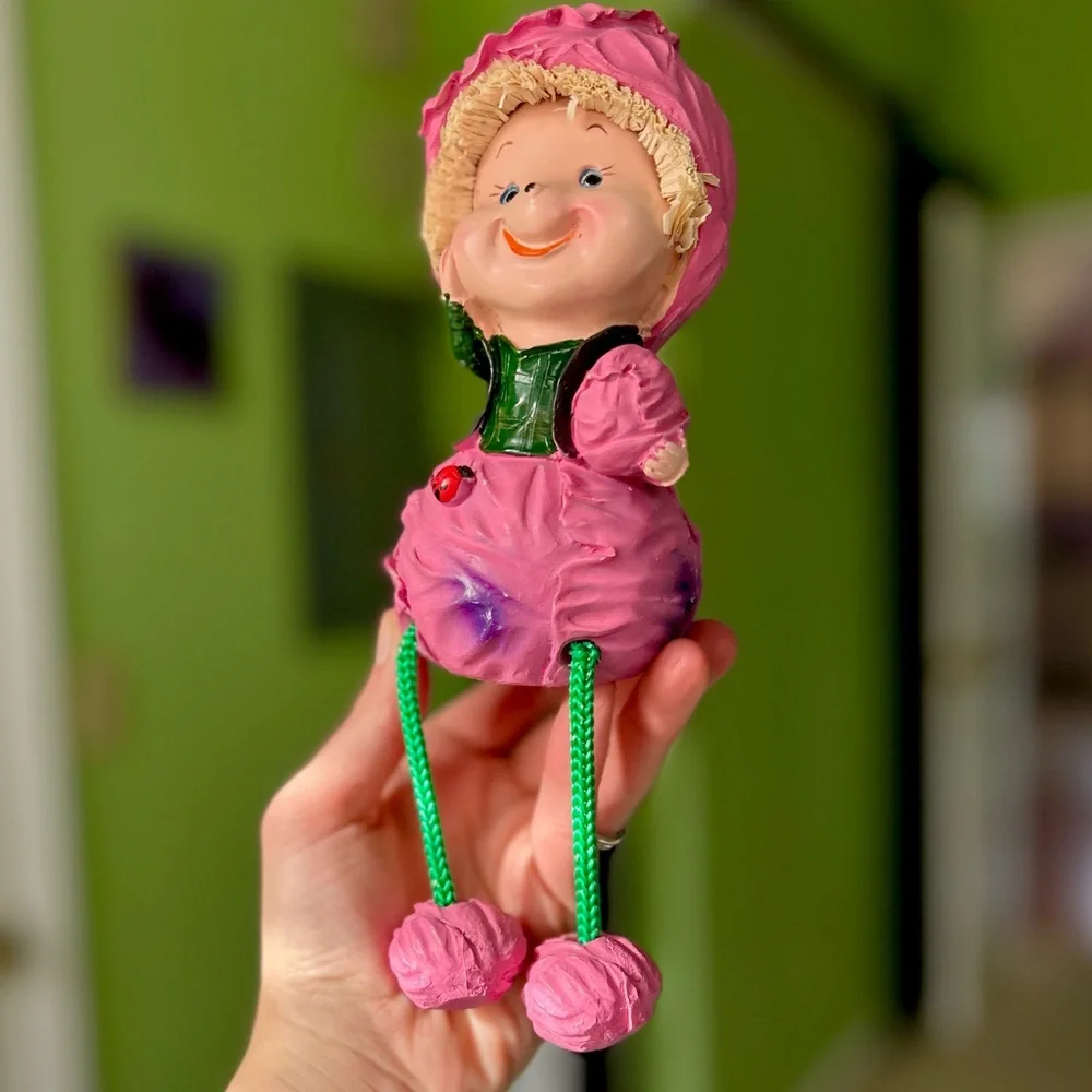 Vintage Pink Sitting Cabbage Girl Farmhouse Cottagecore Ladybug Decor Art - Picture 4 of 10